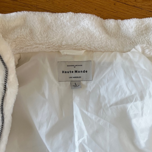 Haute Monde Plush White Jacket - Picture 3 of 4